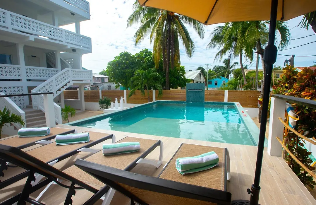 Treetops Hotel-1